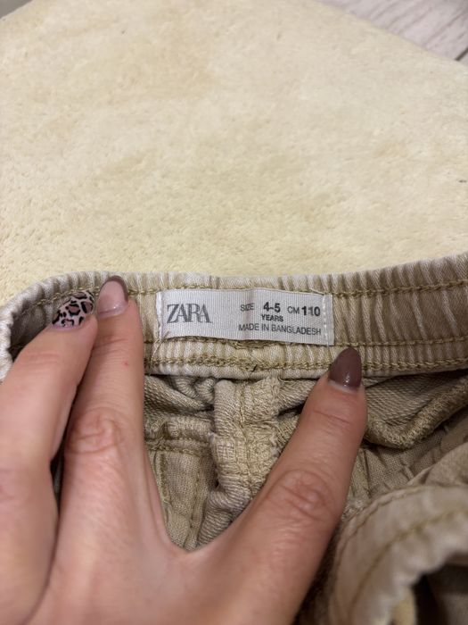 Дънки и карго панталон Zara