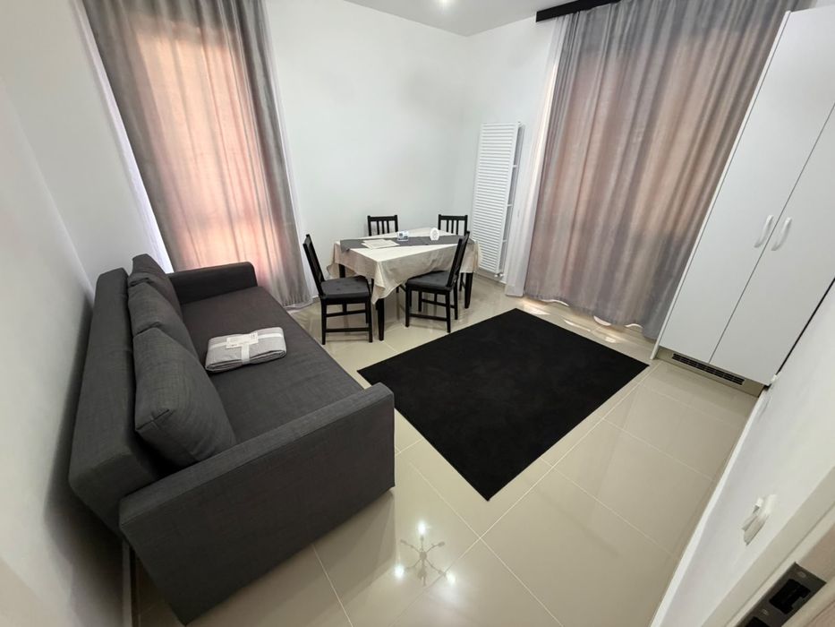 Inchiriez Apartament Militari Resident