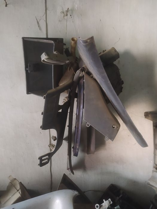 тойота ипсум  запчасти