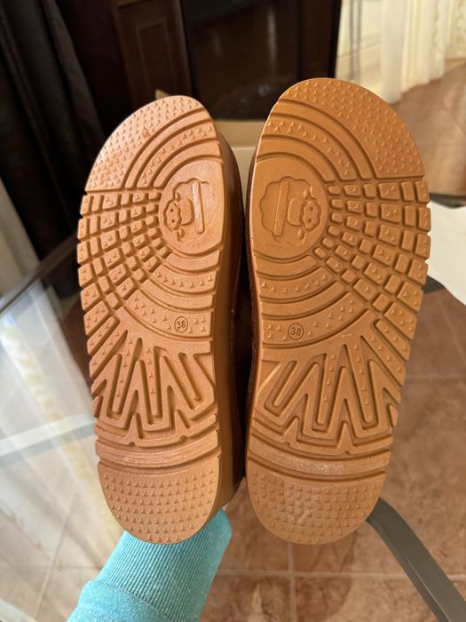 Ghetute imblanite tip UGG 36/ 23-23,5 cm