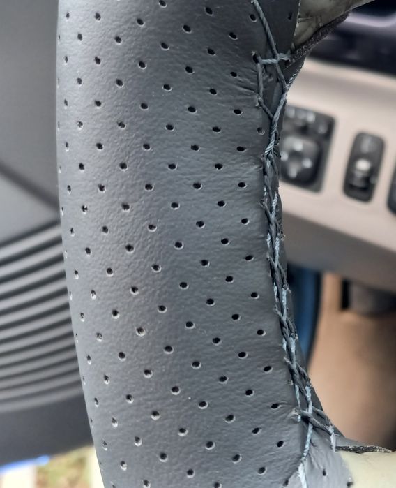 ПОСЛЕДЕН НОВ универсален калъф за волан сив