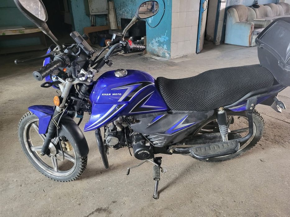 Продам кубовый мопед-мотоцикл