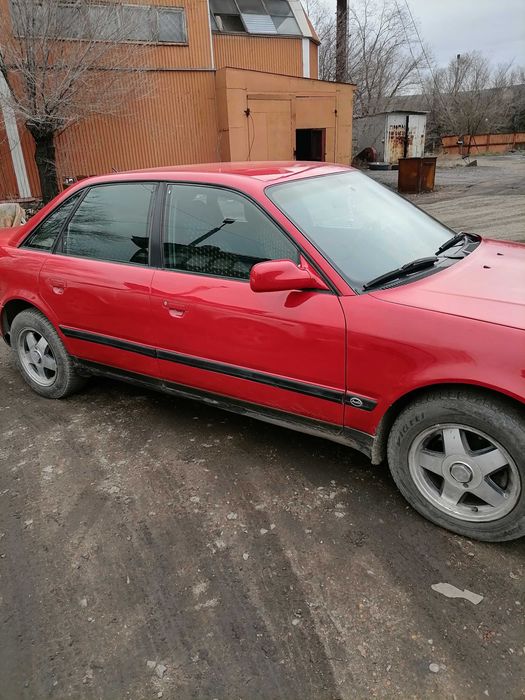 Машина Ауди 100 продам