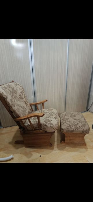 Продам кресло качалку