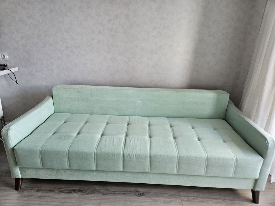 Продам диван почти новый