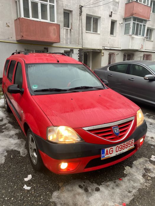 Vând Logan MCV  7 Locuri ,1.6 Benzina + GPL