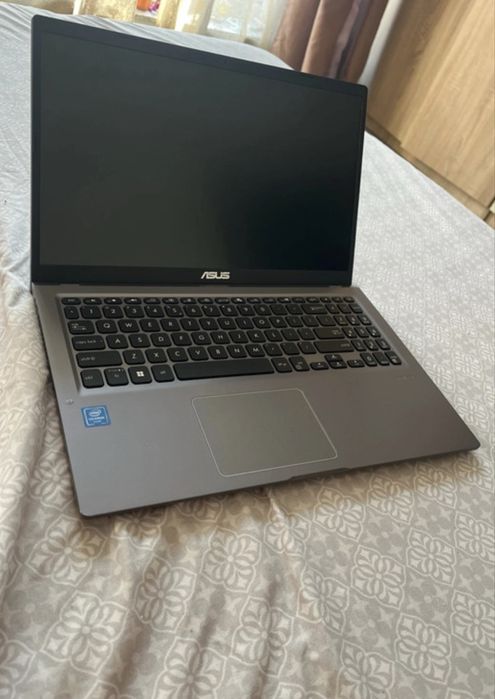 Laptop Asus ( negociabil)