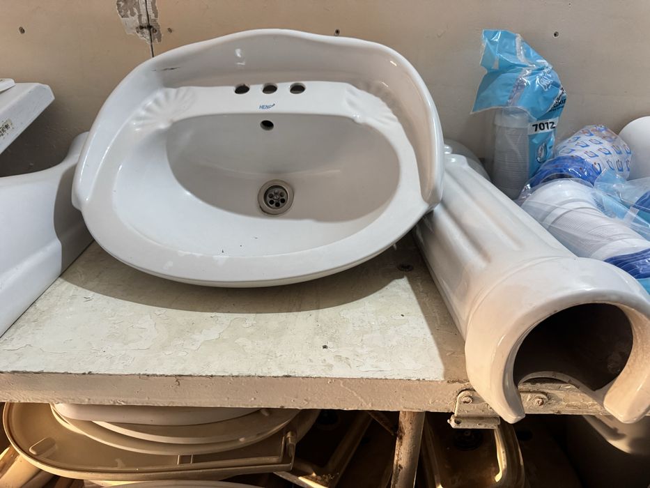 раковины и ножки б/у