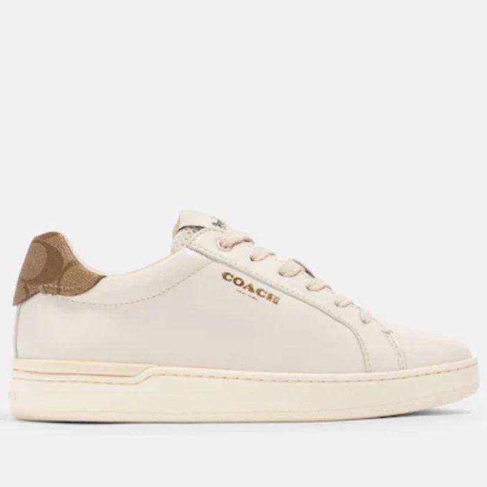 Женские кроссовки