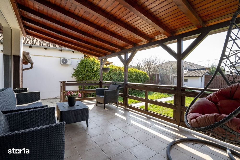 De vânzare casă cu 6 camere in Santandrei