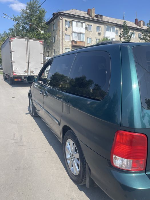 Продам Кия карнивал