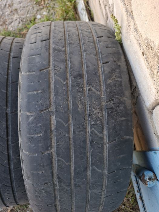 Продам шины 235/45/18