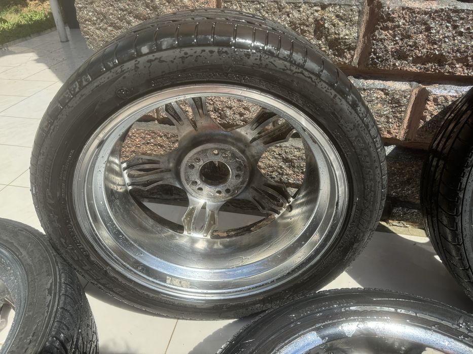 Шины с дисками Корея 275/40R20