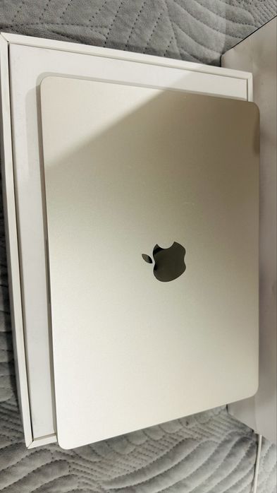 MacBook срочно продам
