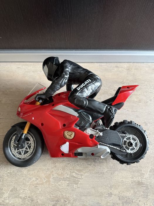 Motocicleta Ducati Panigale V4