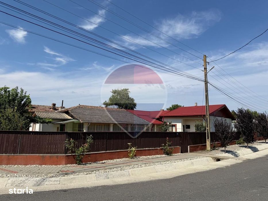 Casa rural 8 camere, teren 817 mp – Herăști, Giurgiu