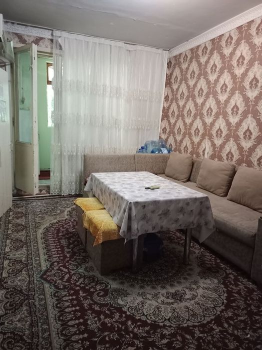 Chilonzor 10kvartldan 2/3xonali qilngan kvartira sotiladi
