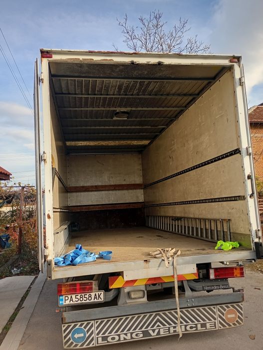 Фургон 6 м. На 2.50м. Свален от Мерцедес Атего