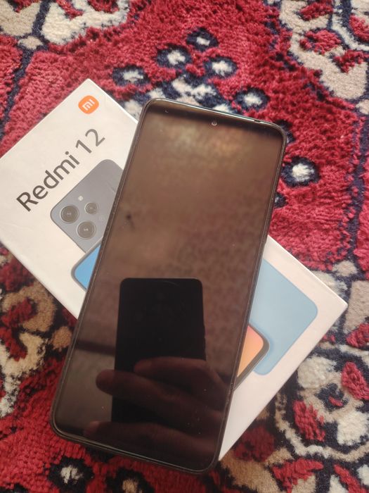 Redmi  12 sotiladi  256/8 gb