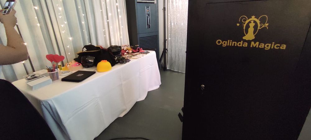 Oglinda magica / photobooth / cabina foto / ilustrații live