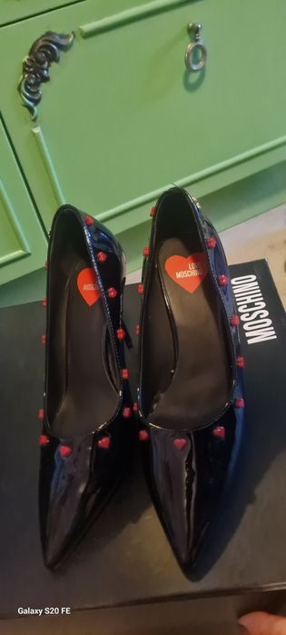 Love moshino токчета/ номер 38