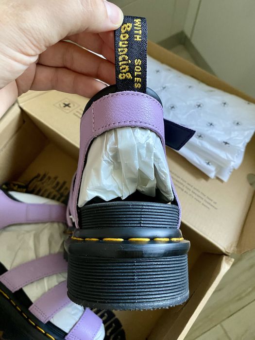 Sandale Dr Martens, mărimea 40, superbe