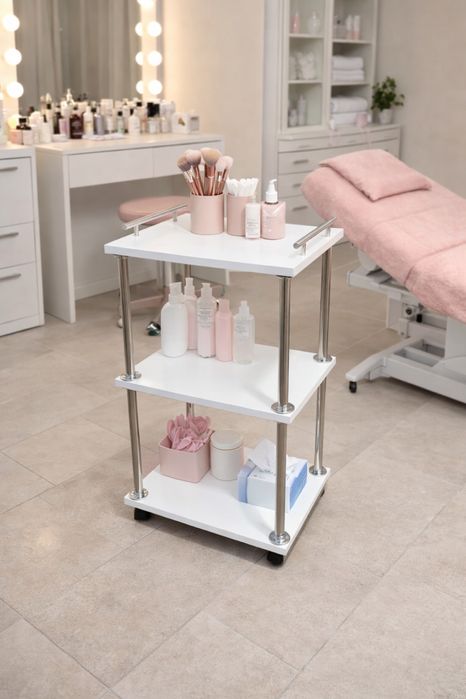 Тумбочка помощница на роликах для салона красоты по выгодной цене