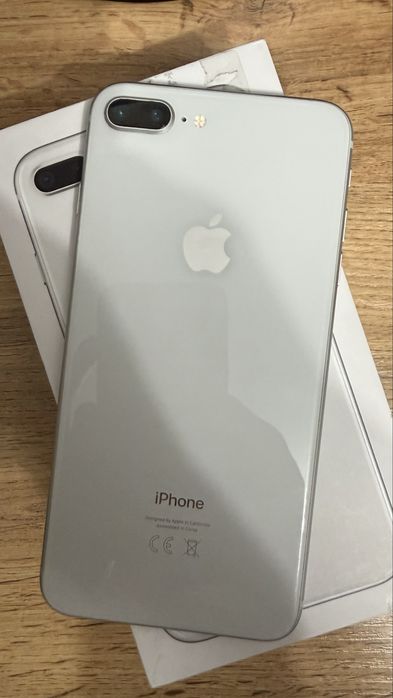 Продам айфон 8+, 72% акб