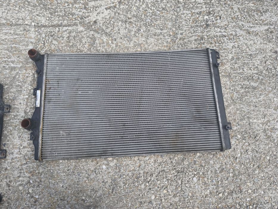 Radiator apă 1.9 tdi BXE BKC Volkswagen Passat B6 Golf 5 1K0121253H