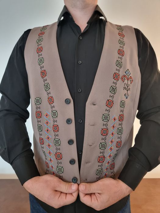 Vesta motive traditionale pentru sacou costum nunta