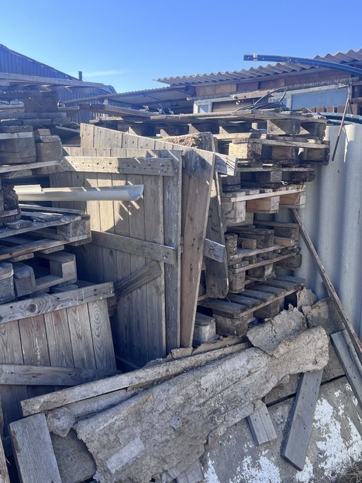 Продам Поддоны..