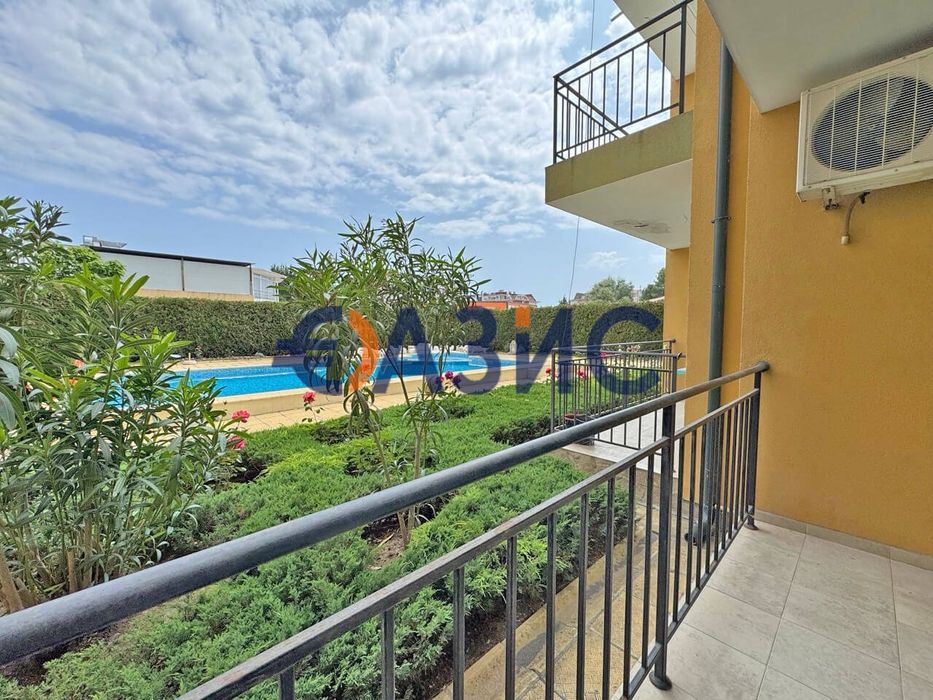 Продава се Двустаен апартамент в к.к. Слънчев бряг - 66 кв.м за 1114 €/кв.м - Снимка #11