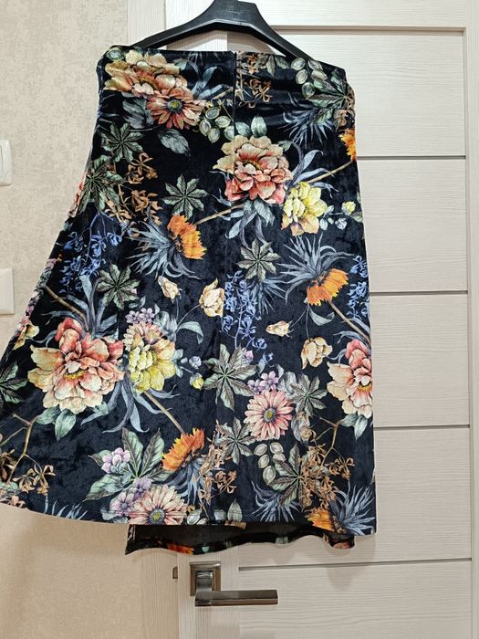 Koton. Женские юбки