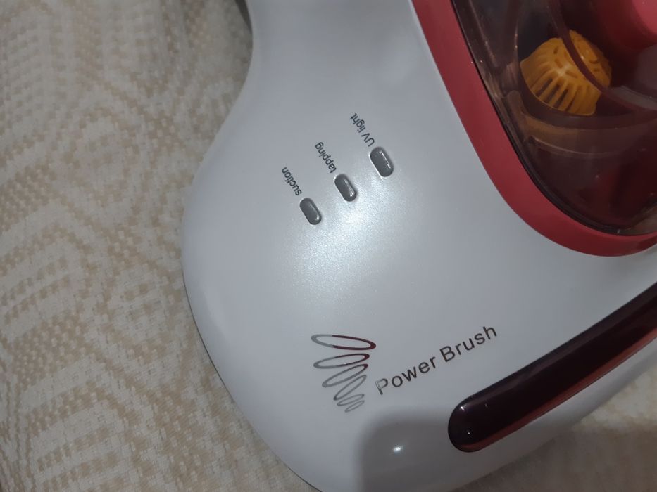 Aspirator multifuncțional cu lampa UV