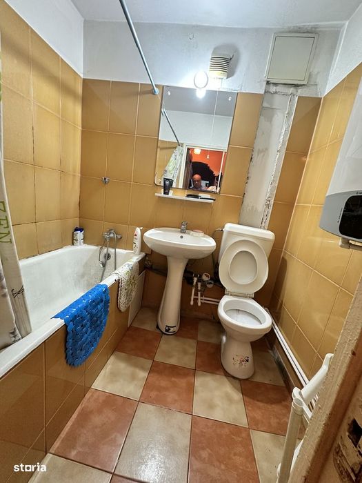 Rahova 4 Camere Bloc Reabilitat 2 Bai Super Oferta Semi Stradal