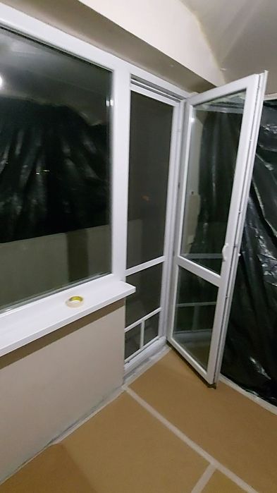 PVC врата с прозорец + комарник