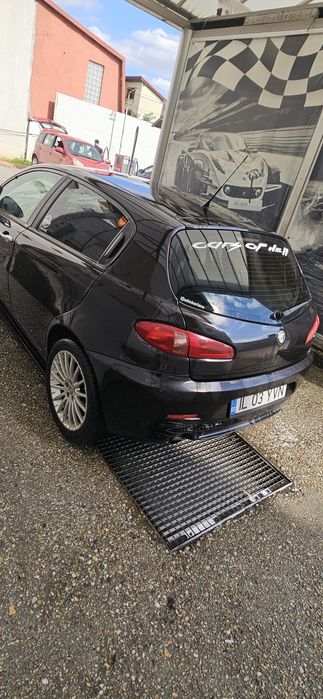 De vanzare Alfa Romeo 147