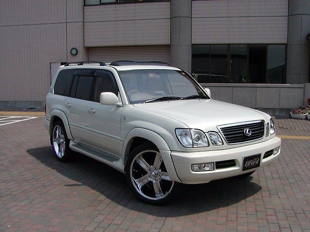 Бампер передний Lexus LX 470