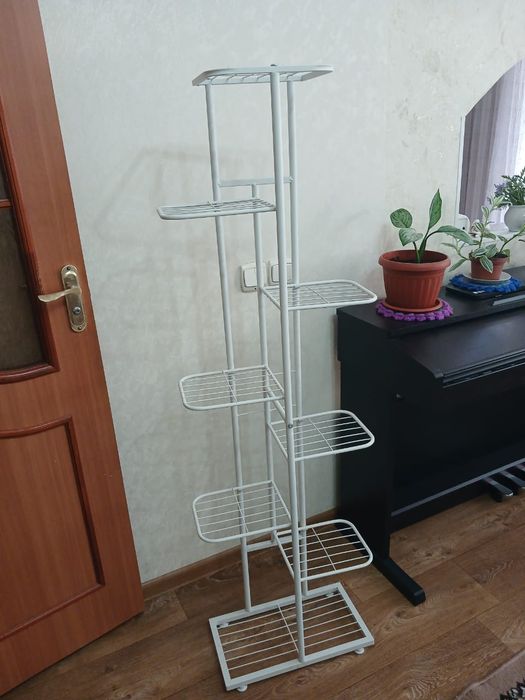 Полочка под цветы