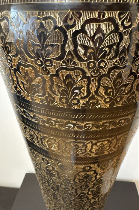 Ваза напольная бронзовая