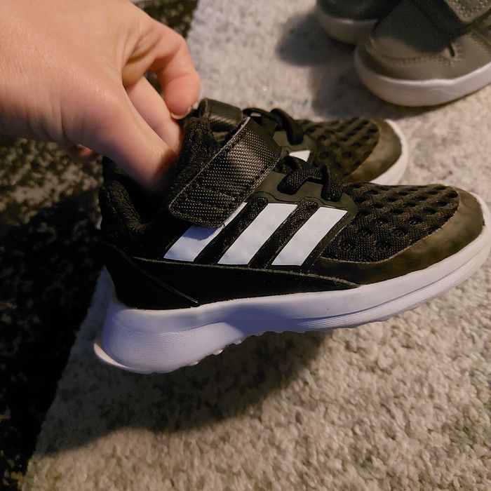 Adidasi Adidas nr. 20