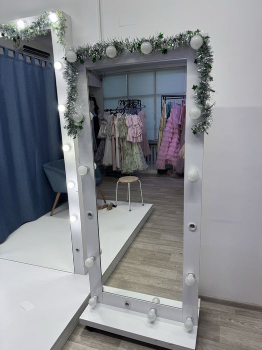 Зеркало с подсветкой