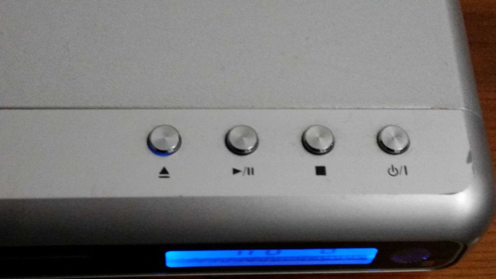 DVD Плейър Elenberg DVDP-2407 с дистанционно