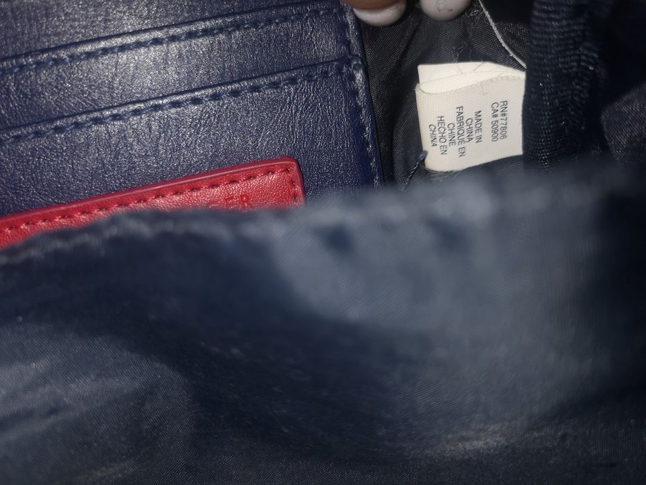 Tommy Hilfiger чанта