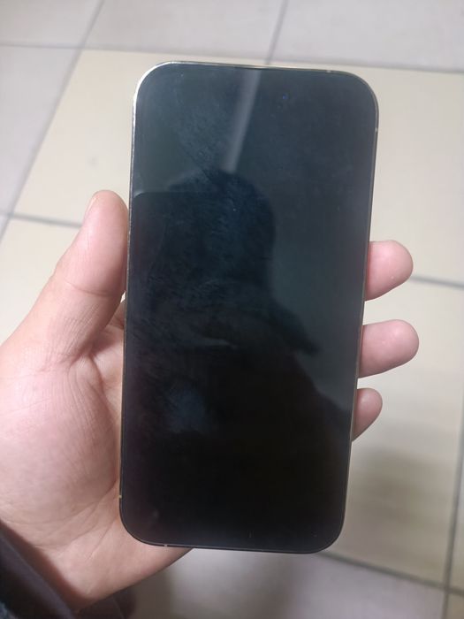 Продам Айфон 14 про