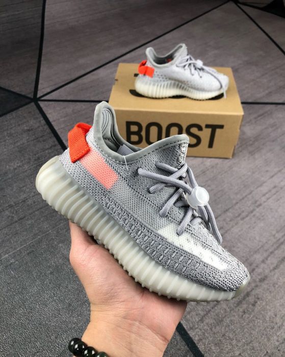 Adidasi copii Yeezy 26 la 33