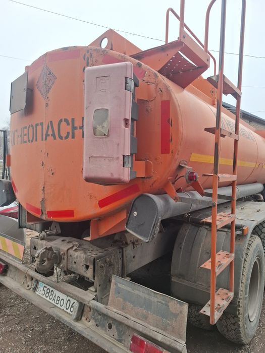 Бочка ,ёмкость бензавоз,под салярку ,цестерна