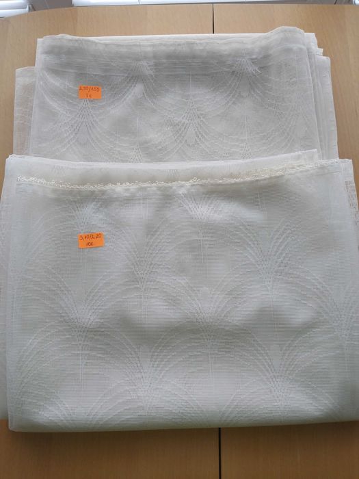 Продавам пердета