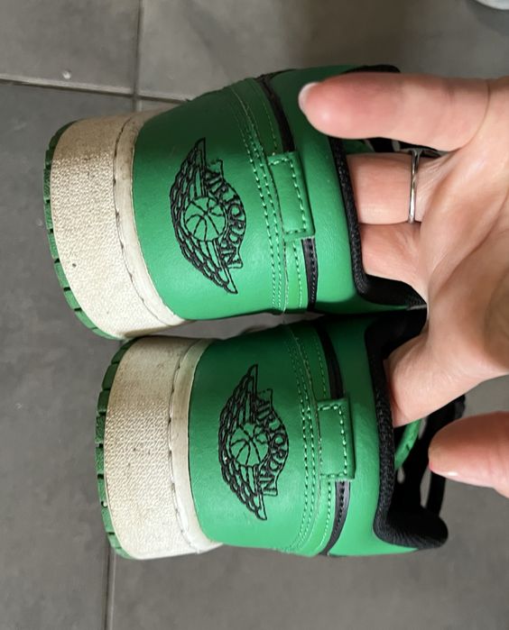 Дамски маратонки размер 40 Air Jordan 1