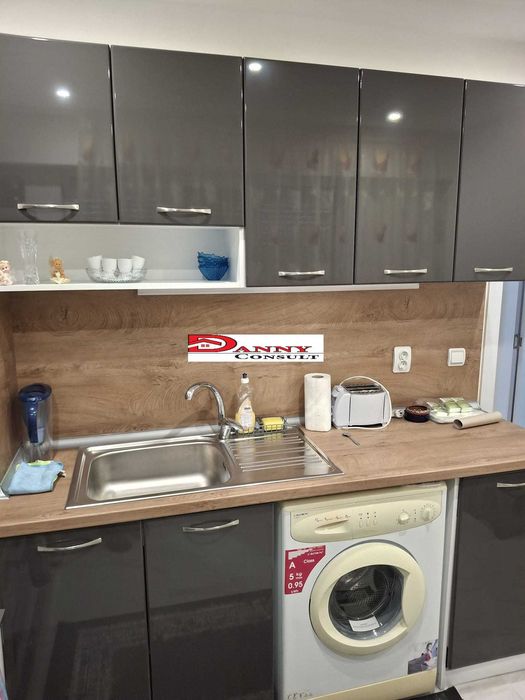 Тристаен, ремонтиран апартамент за продажба - гр. Павликени